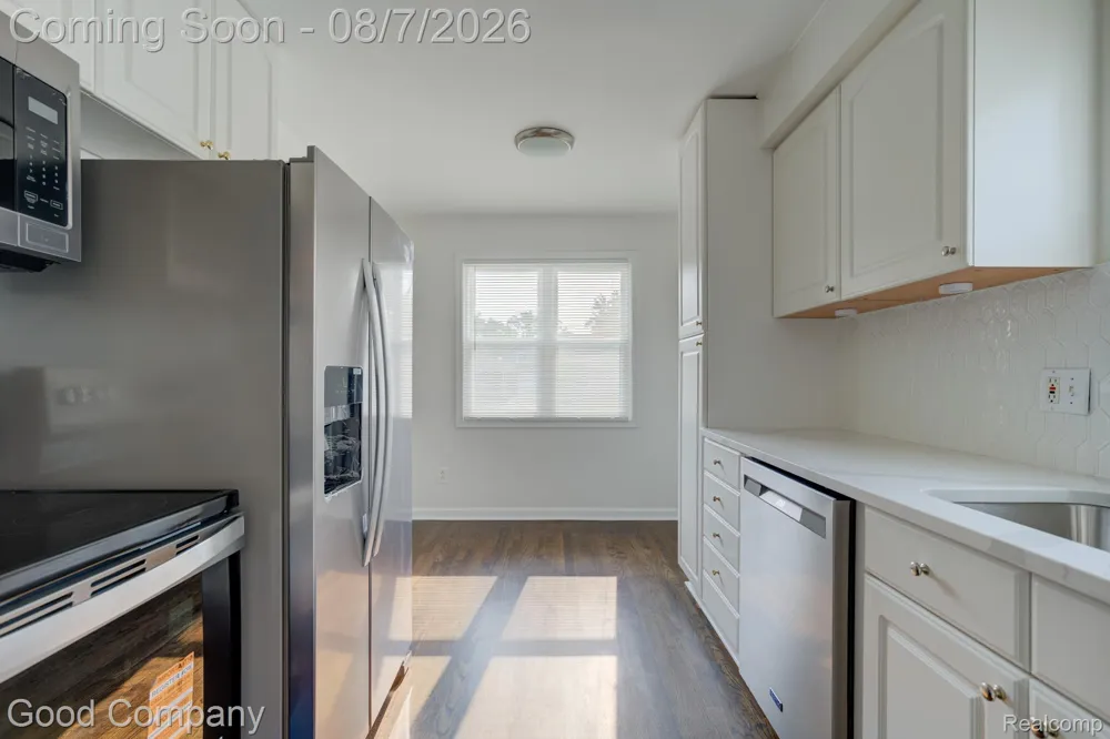3095 Buckingham Avenue Berkley City, MI 48072