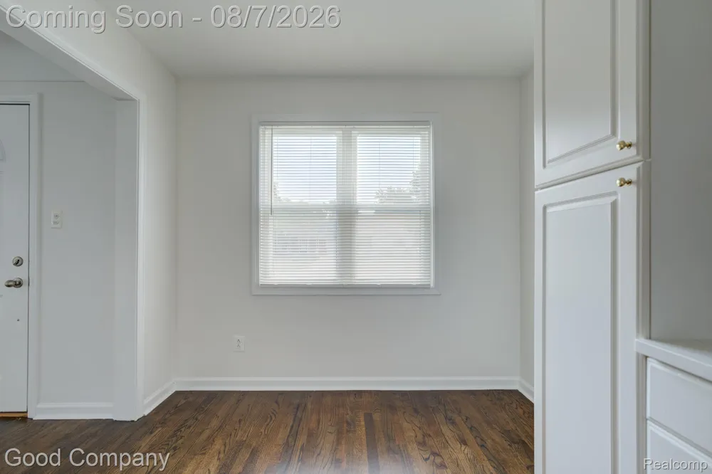 3095 Buckingham Avenue Berkley City, MI 48072