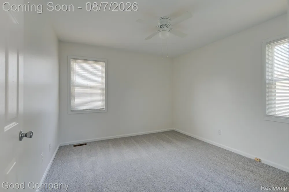 3095 Buckingham Avenue Berkley City, MI 48072
