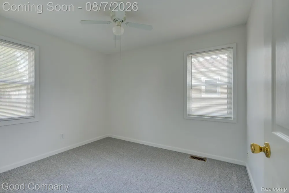 3095 Buckingham Avenue Berkley City, MI 48072