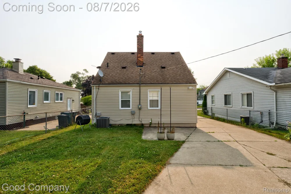 3095 Buckingham Avenue Berkley City, MI 48072