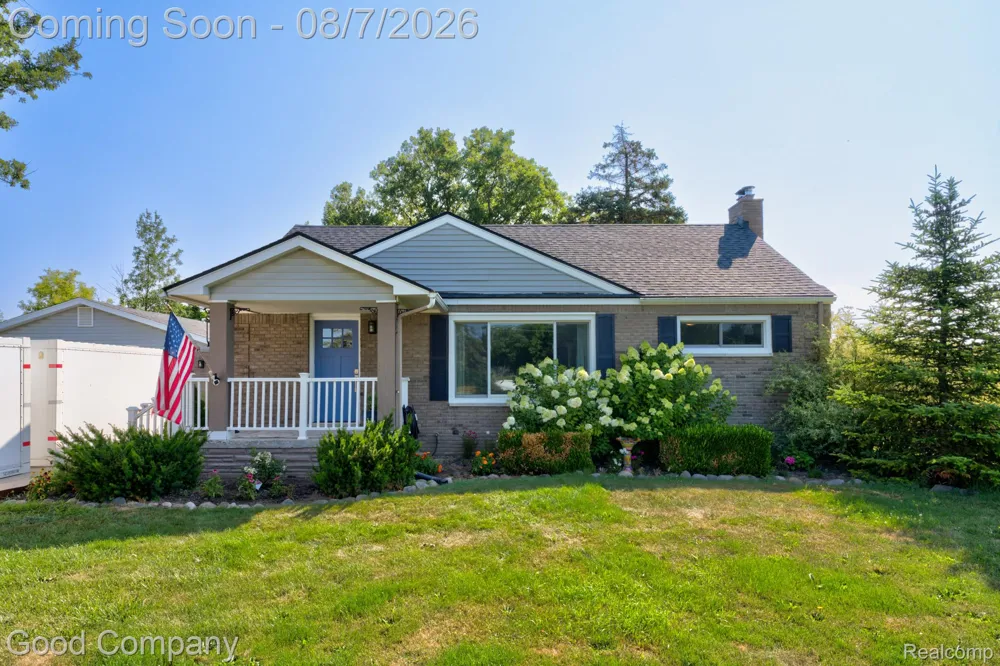 62060 Indian Trail Ray Township, MI 48096