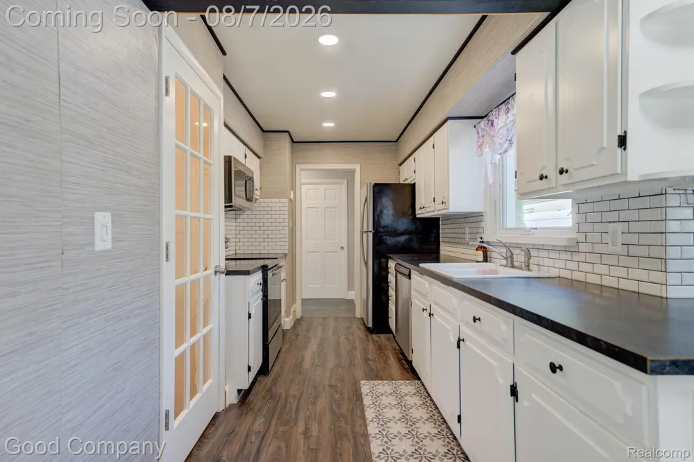62060 Indian Trail Ray Township, MI 48096