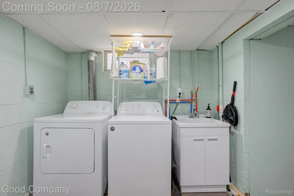 62060 Indian Trail Ray Township, MI 48096