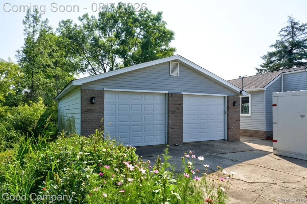 62060 Indian Trail Ray Township, MI 48096