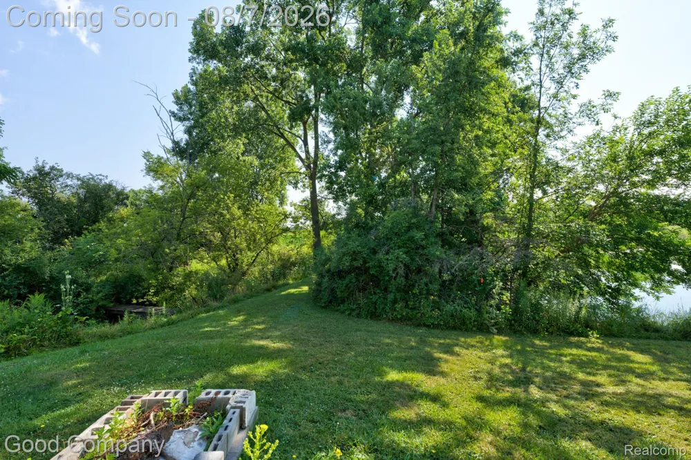 62060 Indian Trail Ray Township, MI 48096