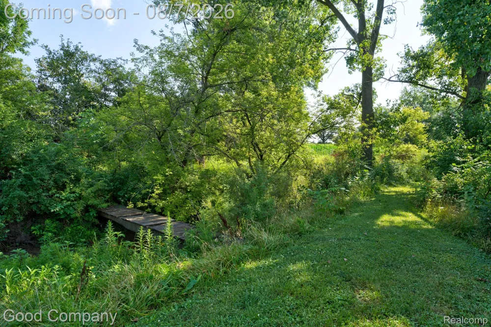 62060 Indian Trail Ray Township, MI 48096