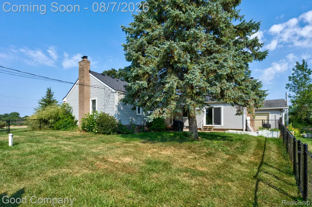 62060 Indian Trail Ray Township, MI 48096