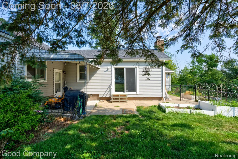 62060 Indian Trail Ray Township, MI 48096