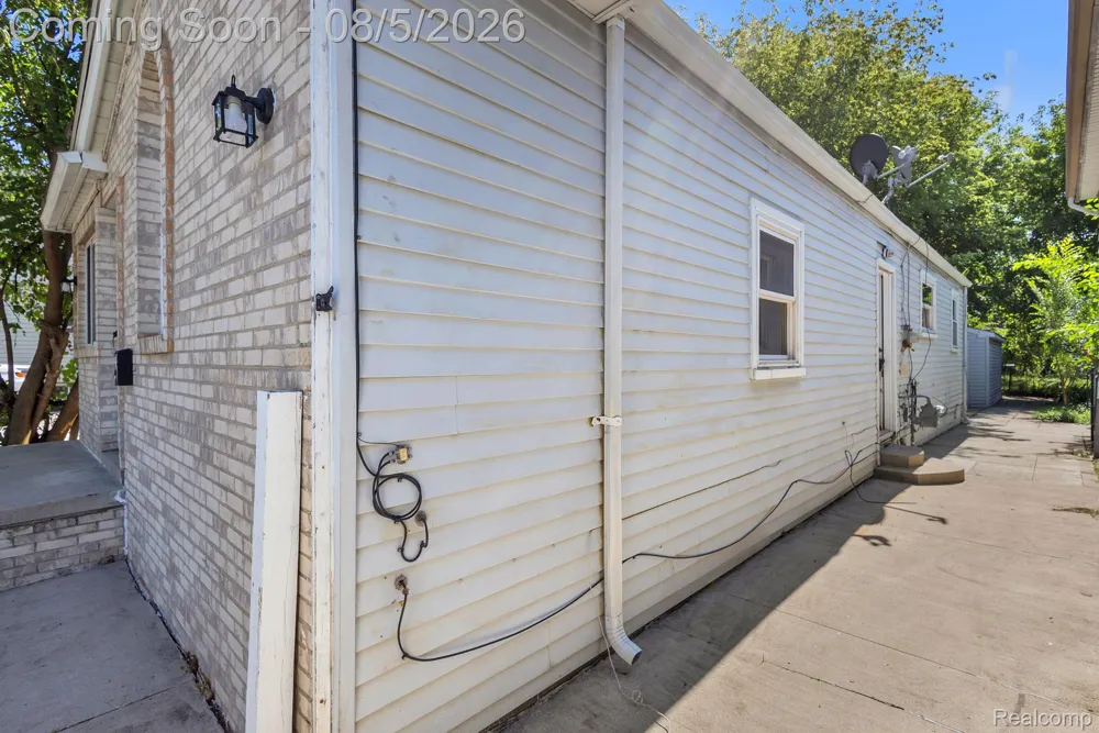 4329 11th Street Ecorse City, MI 48229