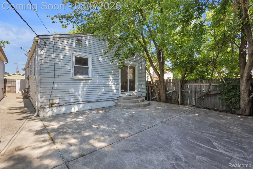 4329 11th Street Ecorse City, MI 48229