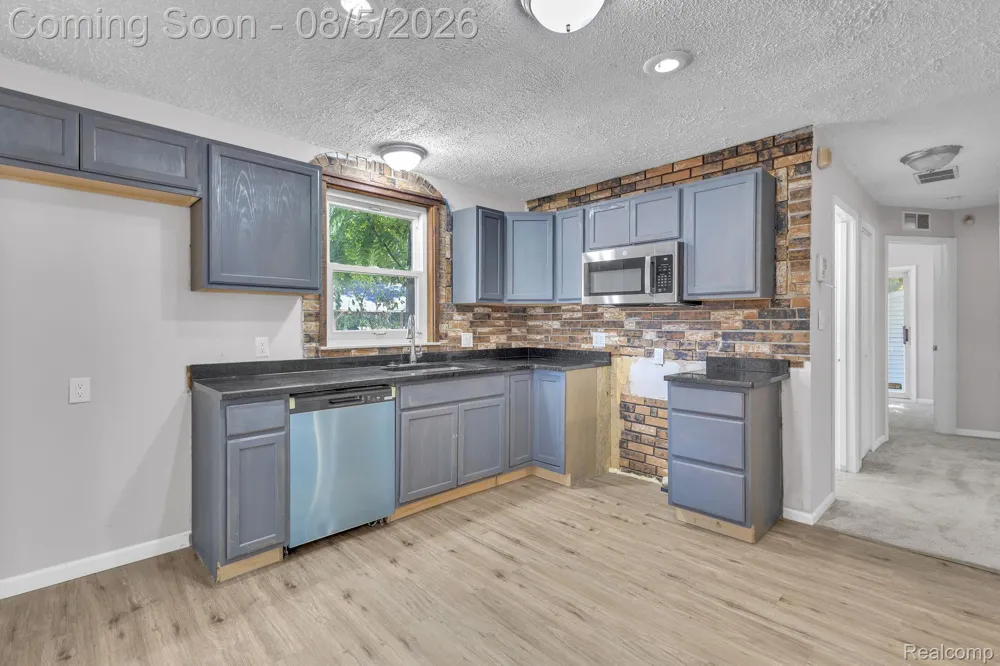 4329 11th Street Ecorse City, MI 48229