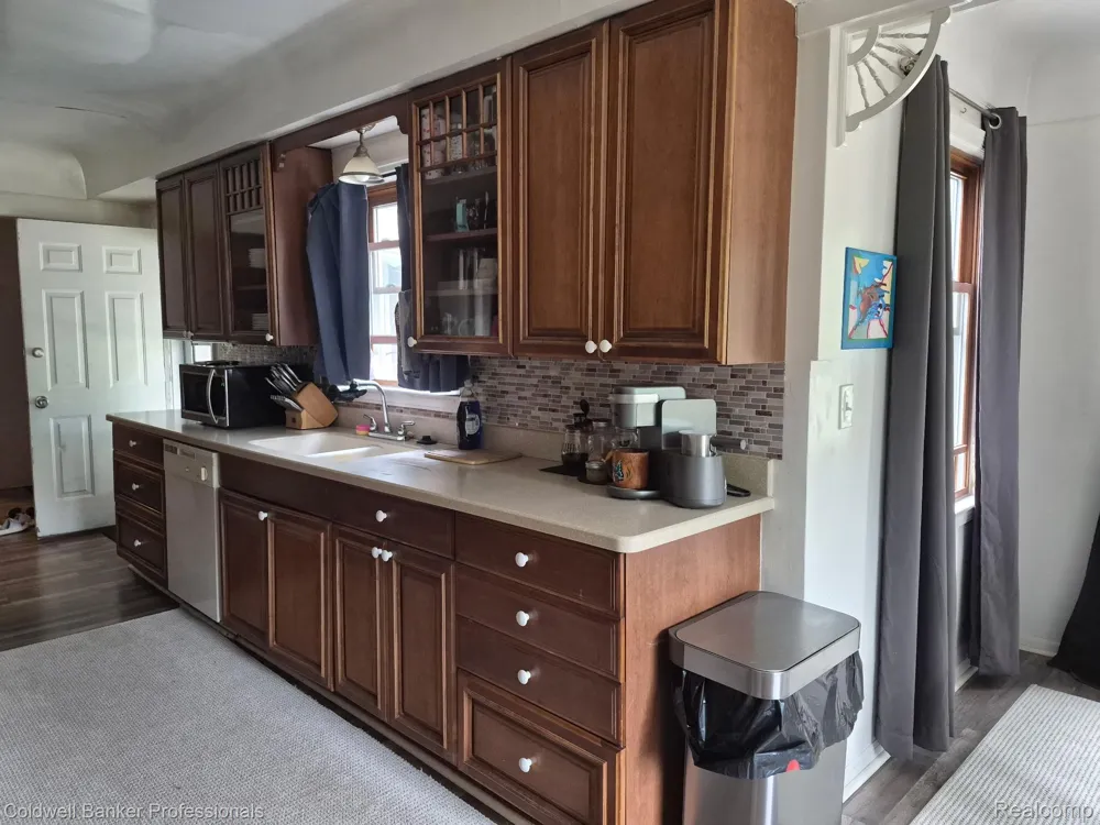 3384 Swartz Street Flint Charter Township, MI 48507