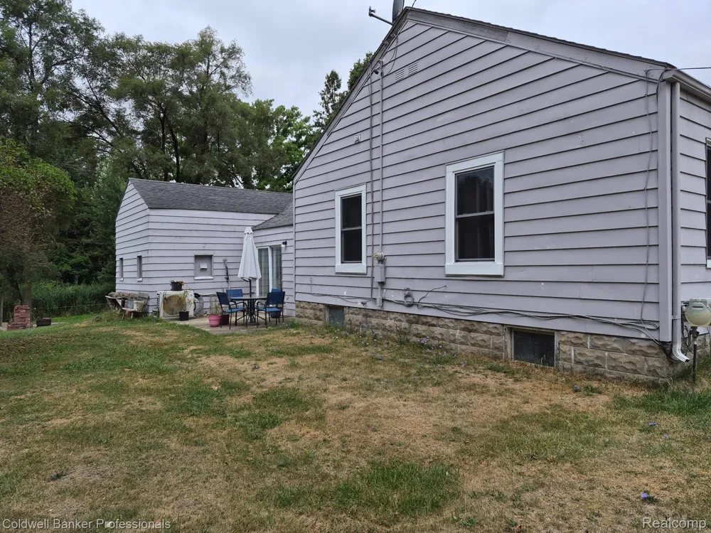 3384 Swartz Street Flint Charter Township, MI 48507