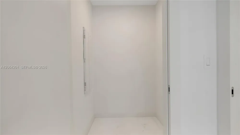 300 Biscayne Boulevard Way #1106E Miami, FL 33131