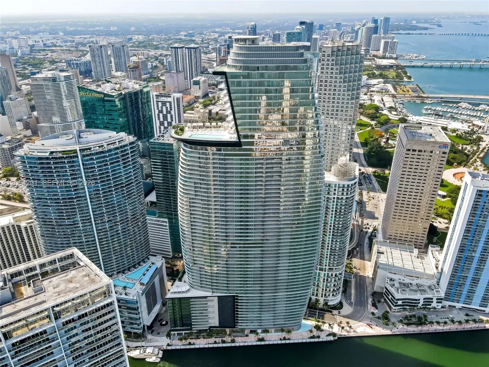 300 Biscayne Boulevard Way #1106E Miami, FL 33131