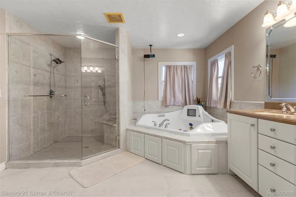 2732 Carric Court Rives Township, MI 49201