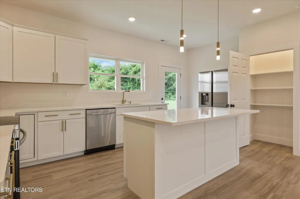 829 Wehali Tr Kodak, TN 37764