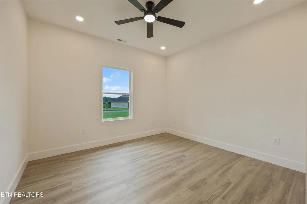 829 Wehali Tr Kodak, TN 37764
