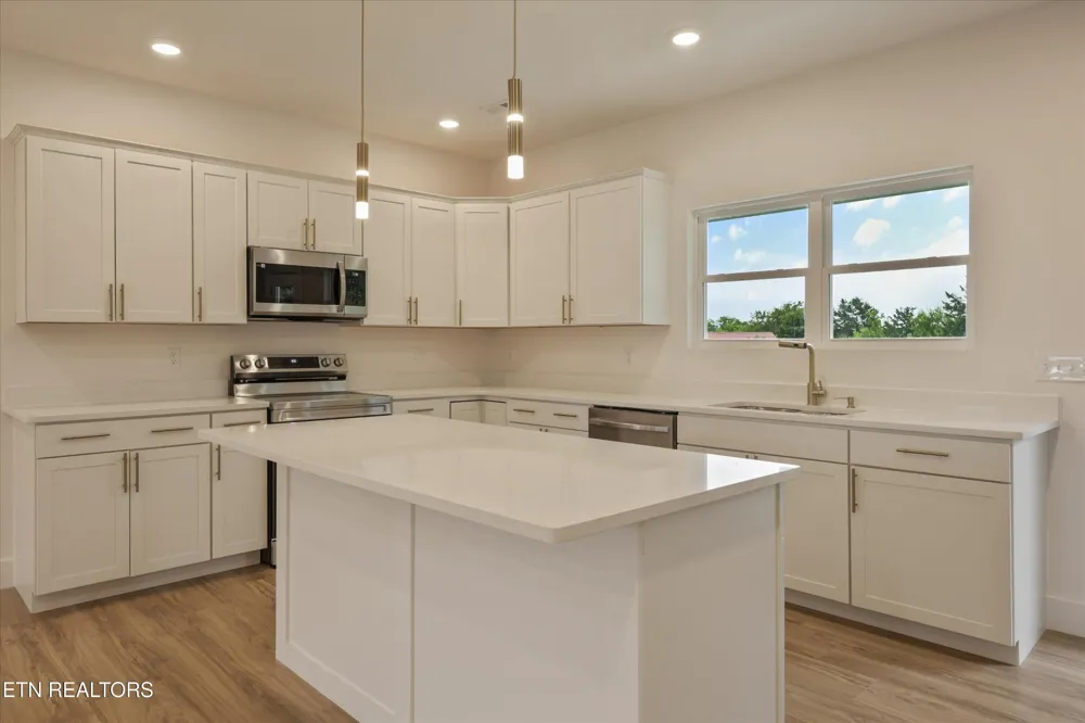 829 Wehali Tr Kodak, TN 37764