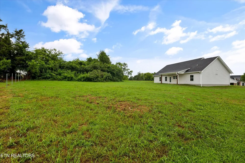829 Wehali Tr Kodak, TN 37764