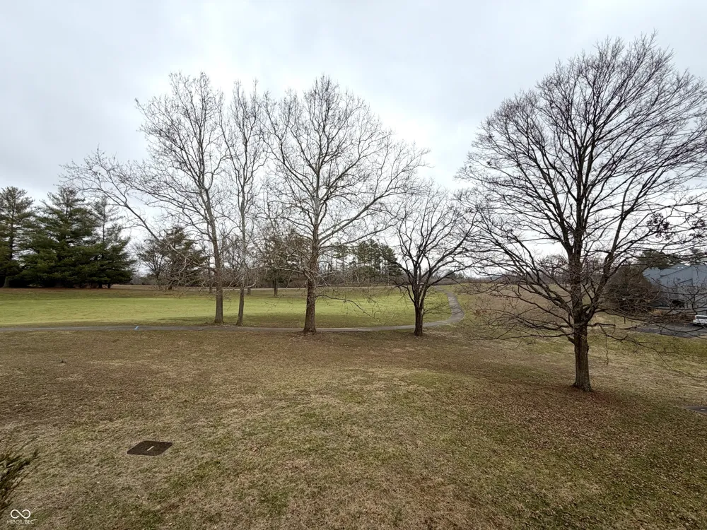 9021 S Pointe Ridge Lane S #11 Bloomington, IN 47401