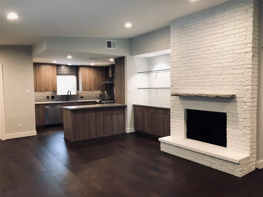 5258 Ariel Street Houston, TX 77096
