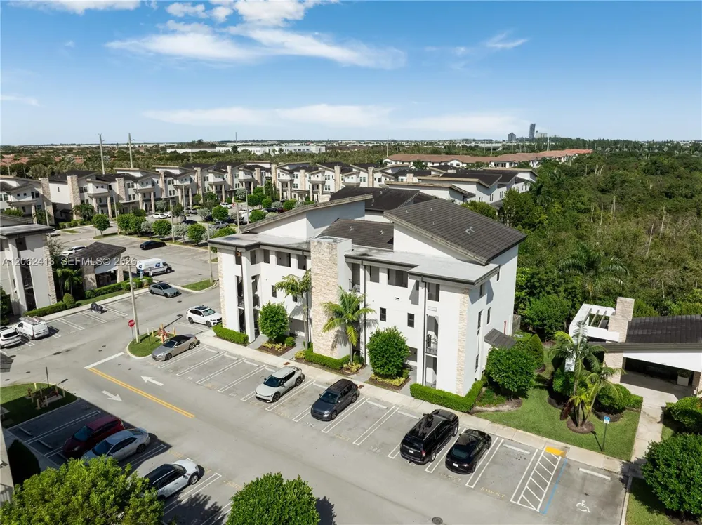 10425 NW 82nd St #4 Doral, FL 33178