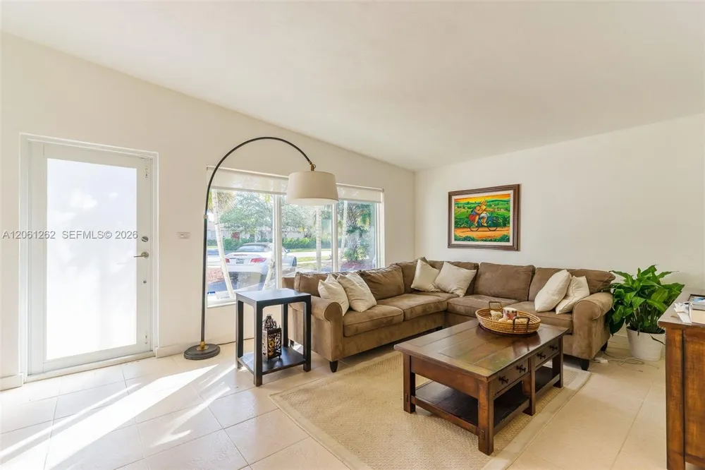 8125 SW 136th Pinecrest, FL 33156