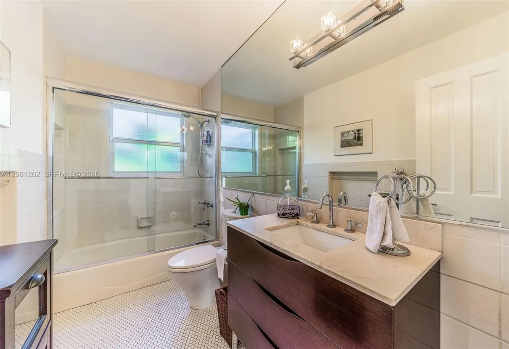 8125 SW 136th Pinecrest, FL 33156