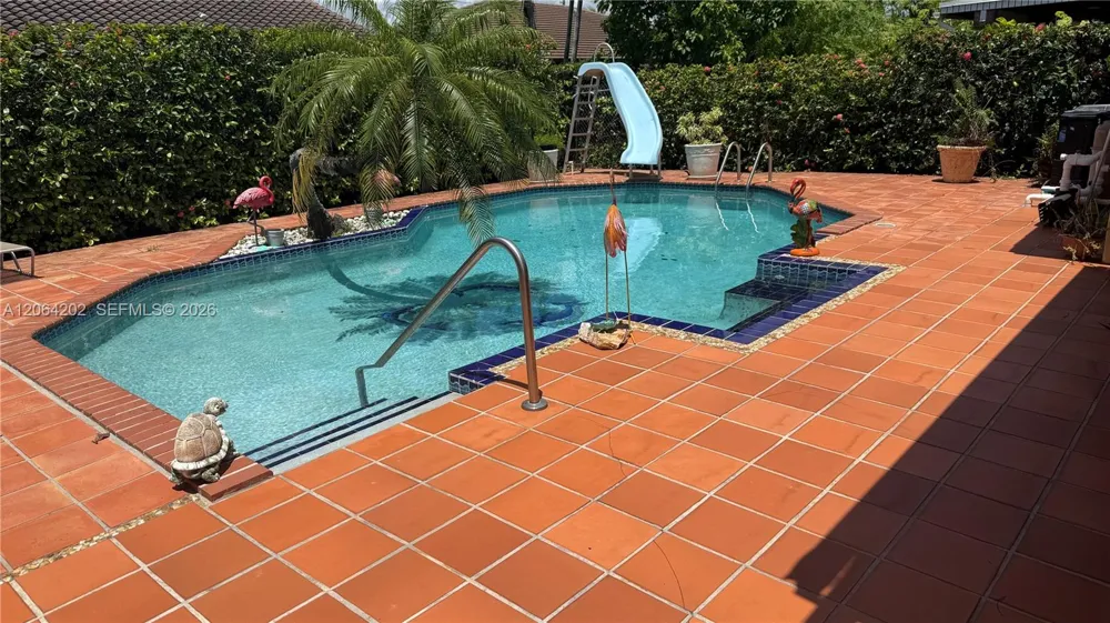 1542 SW 138th Ct Miami, FL 33184