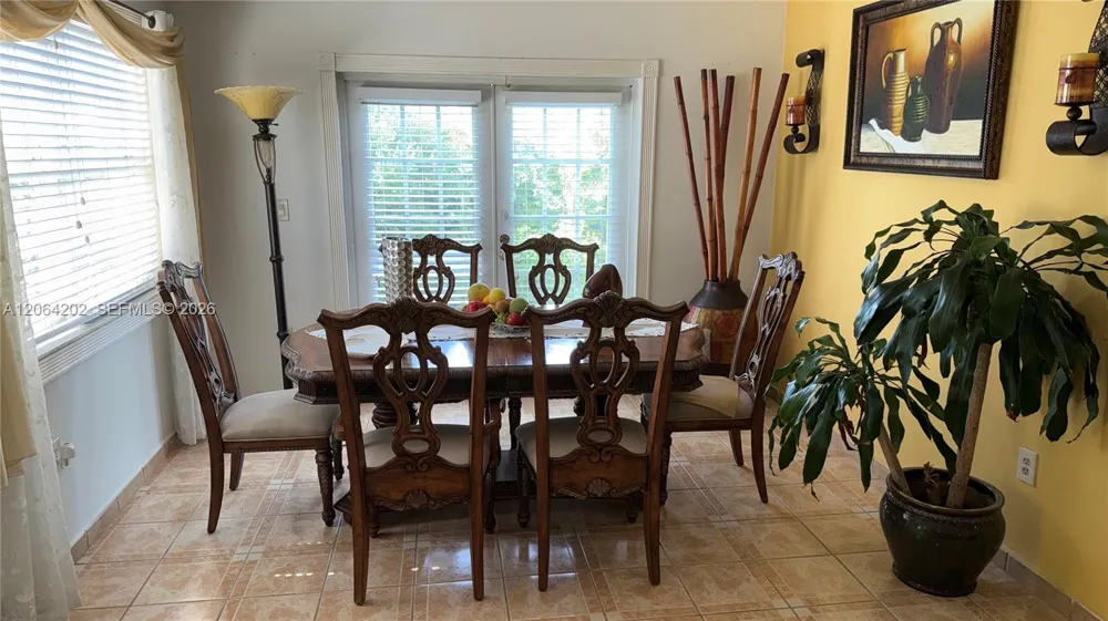 1542 SW 138th Ct Miami, FL 33184