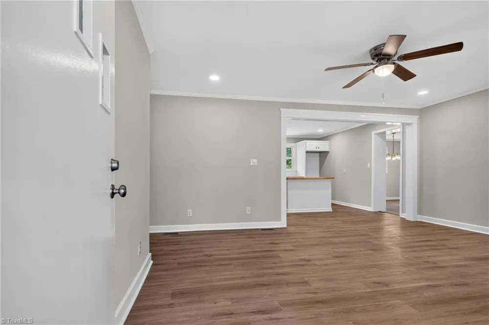128 Englewood Drive Archdale, NC 27263