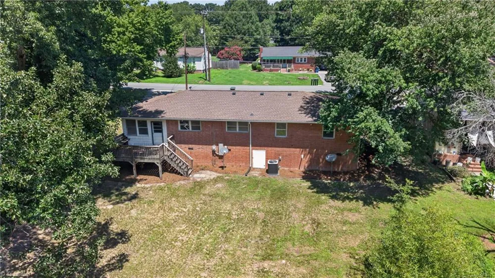 128 Englewood Drive Archdale, NC 27263