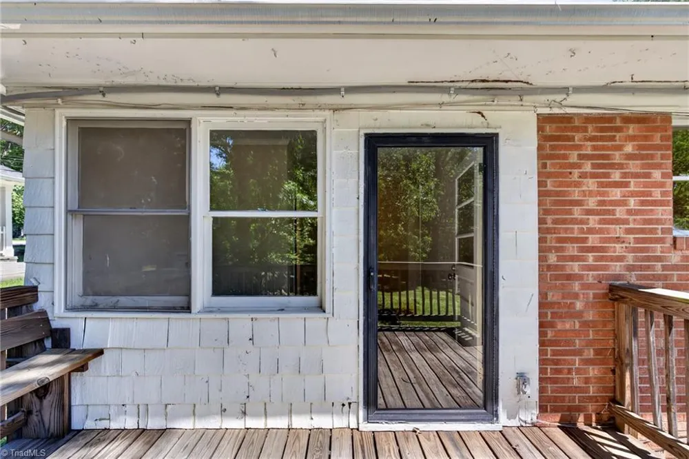 128 Englewood Drive Archdale, NC 27263