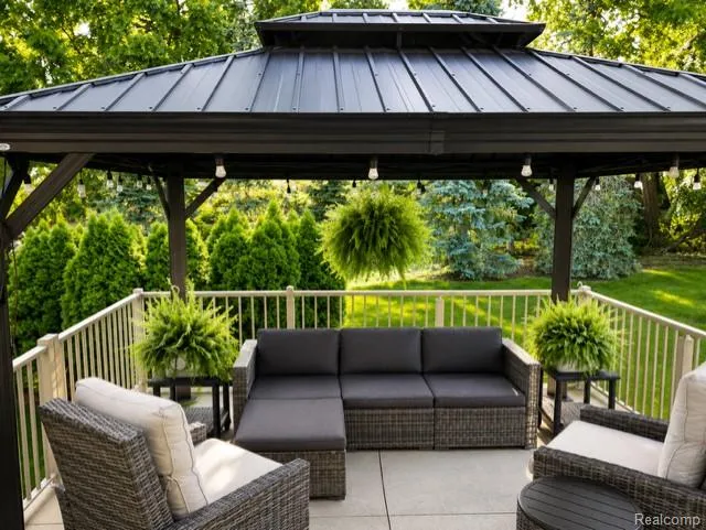68809 Cornerstone Drive Washington Township, MI 48095