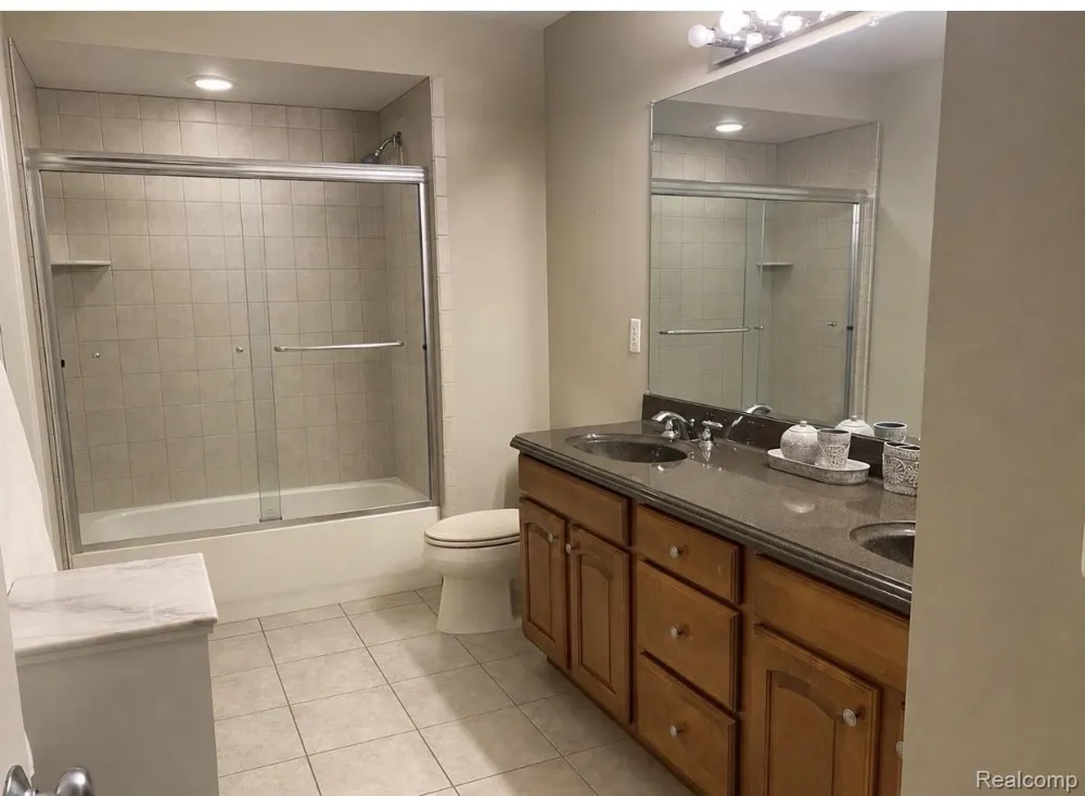 68809 Cornerstone Drive Washington Township, MI 48095