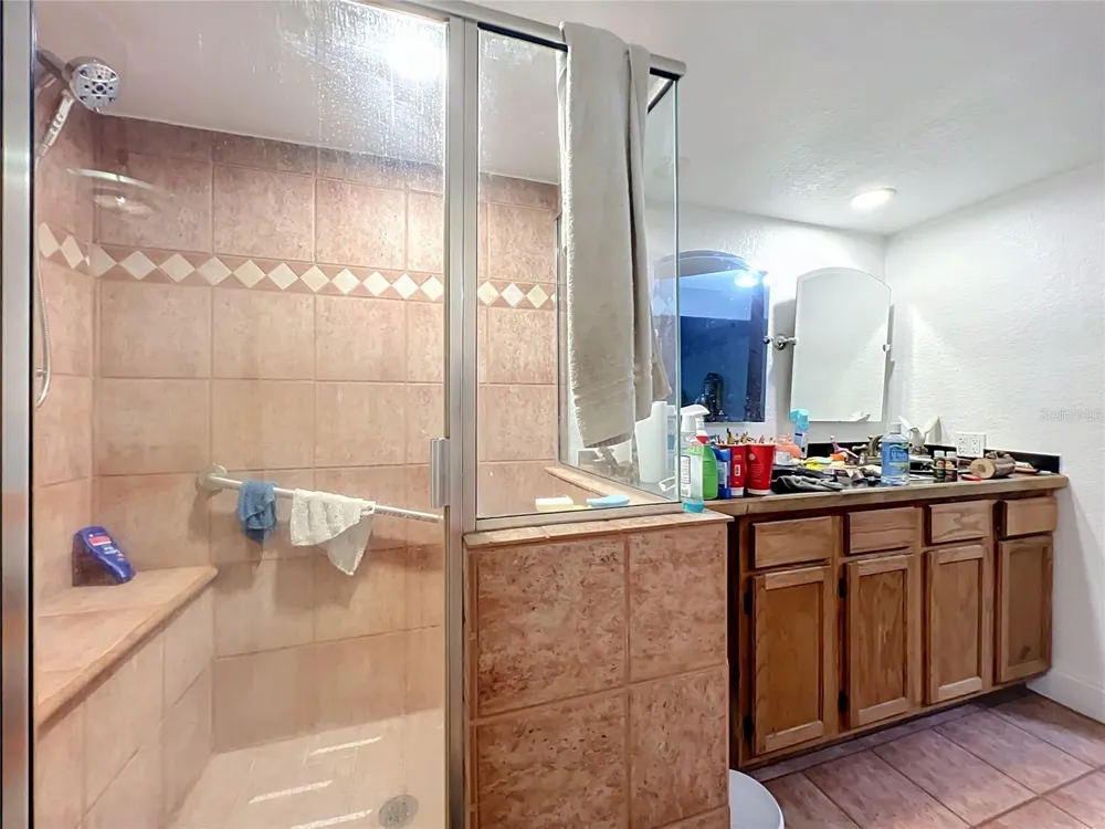 670 E STATE ROAD 46 Geneva, FL 32732