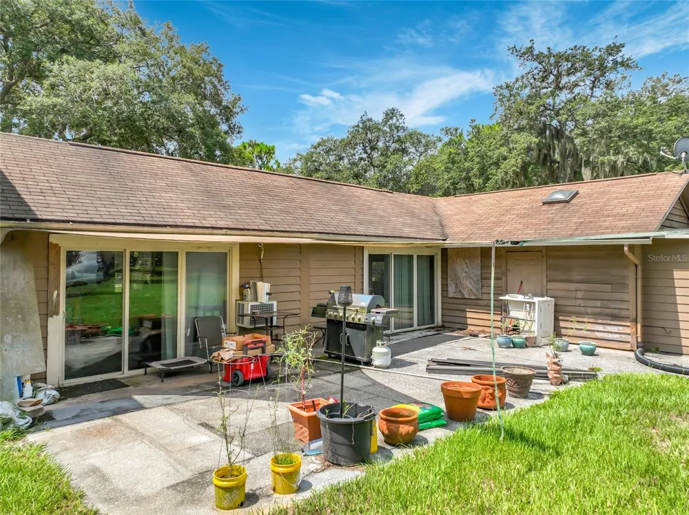 670 E STATE ROAD 46 Geneva, FL 32732