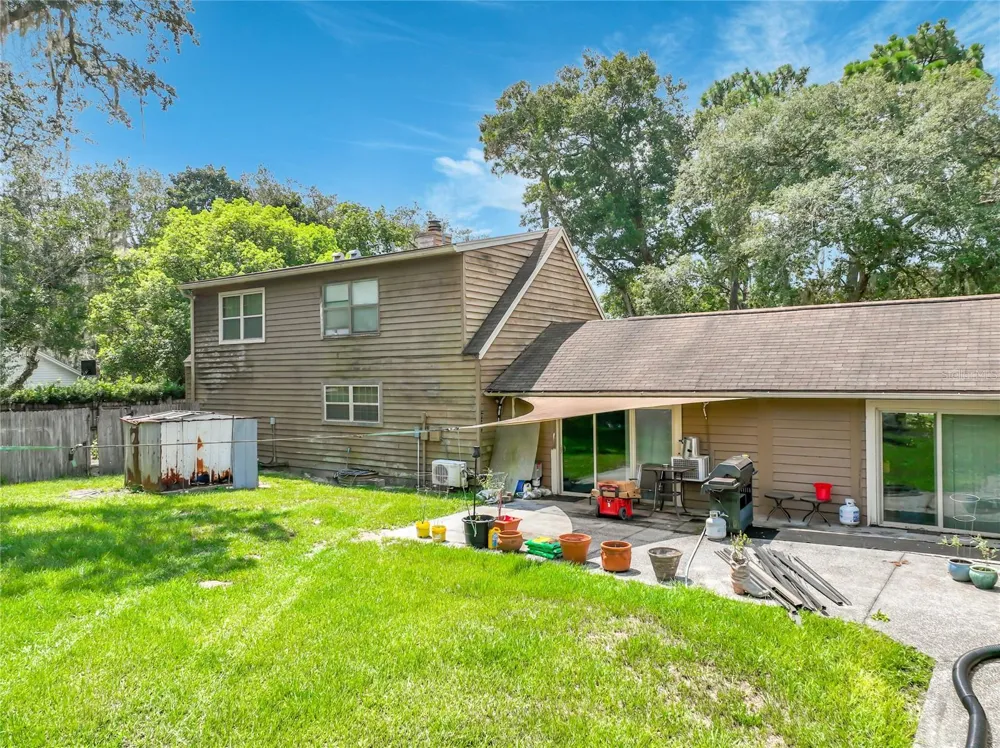 670 E STATE ROAD 46 Geneva, FL 32732