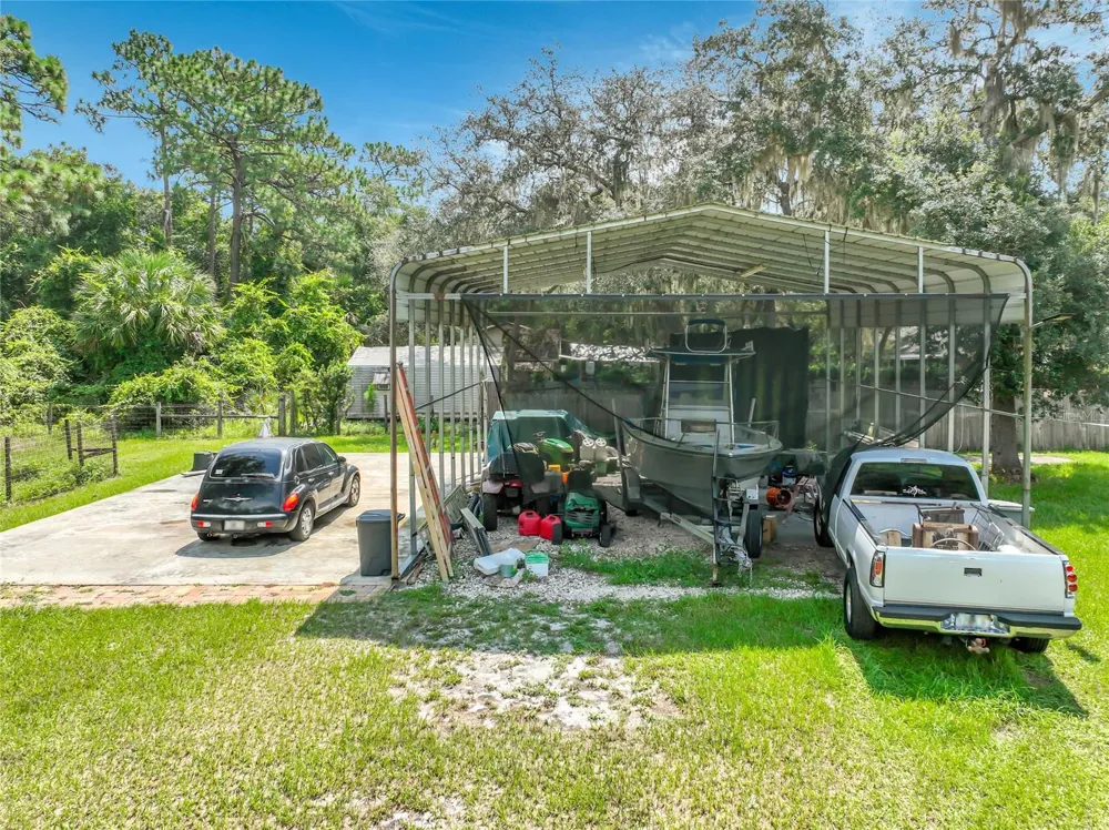 670 E STATE ROAD 46 Geneva, FL 32732