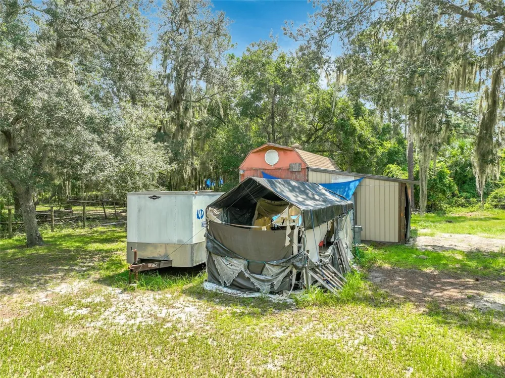 670 E STATE ROAD 46 Geneva, FL 32732