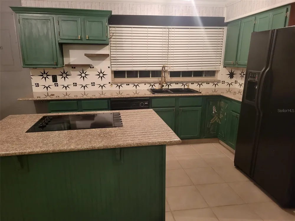 670 E STATE ROAD 46 Geneva, FL 32732