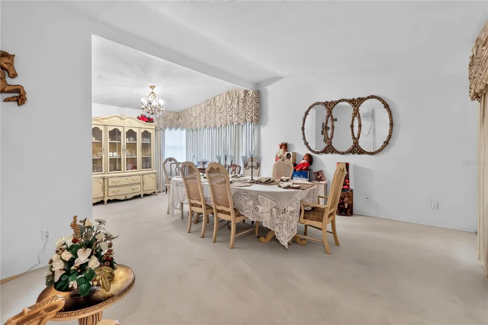 2604 REEF COURT Orlando, FL 32805