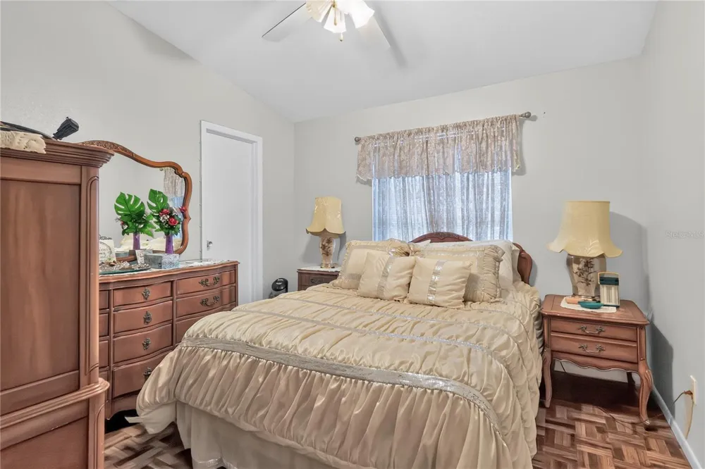2604 REEF COURT Orlando, FL 32805
