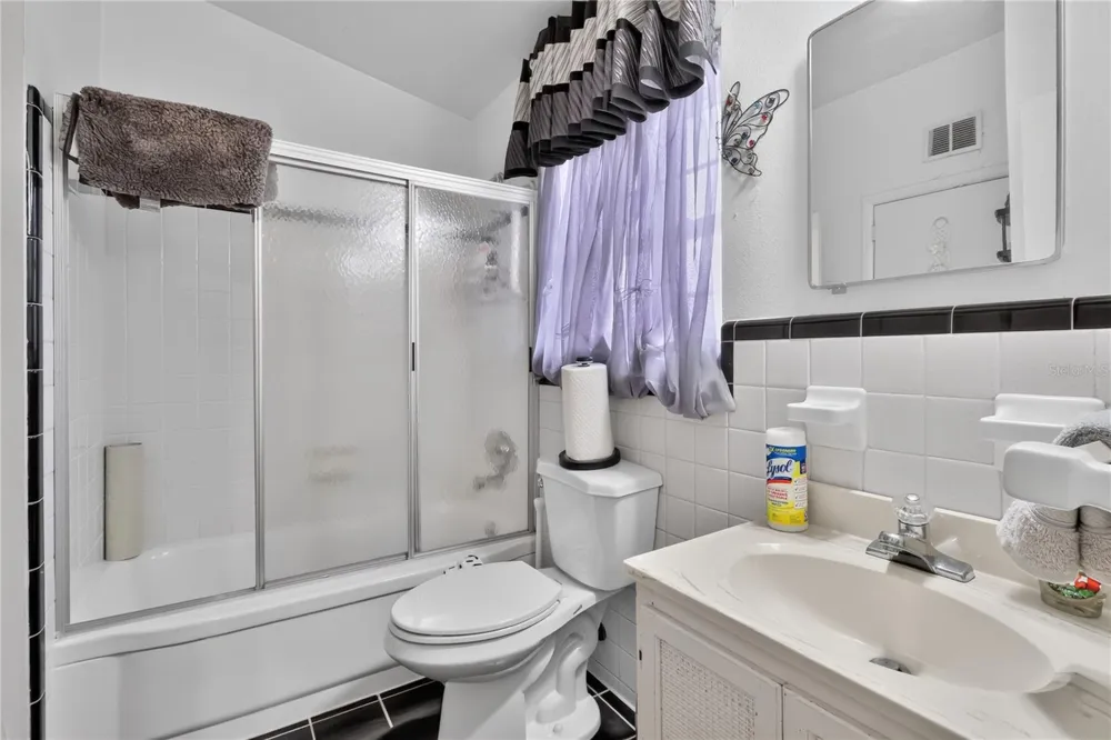 2604 REEF COURT Orlando, FL 32805
