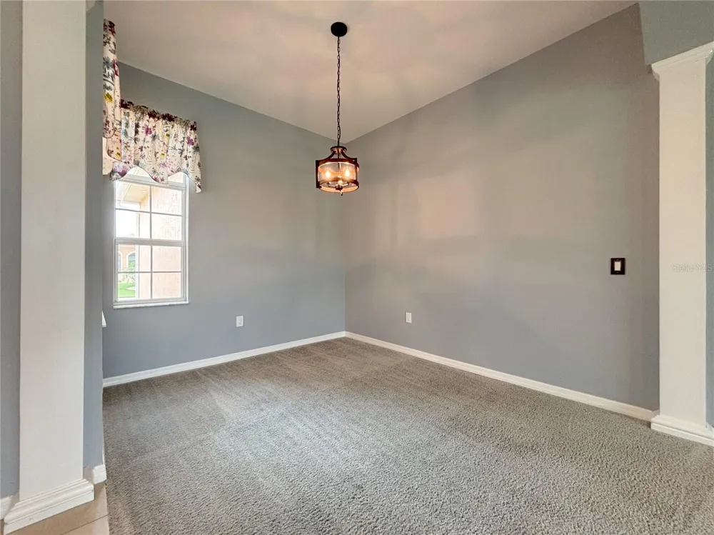 1124 SAWGRASS DRIVE Winter Haven, FL 33884
