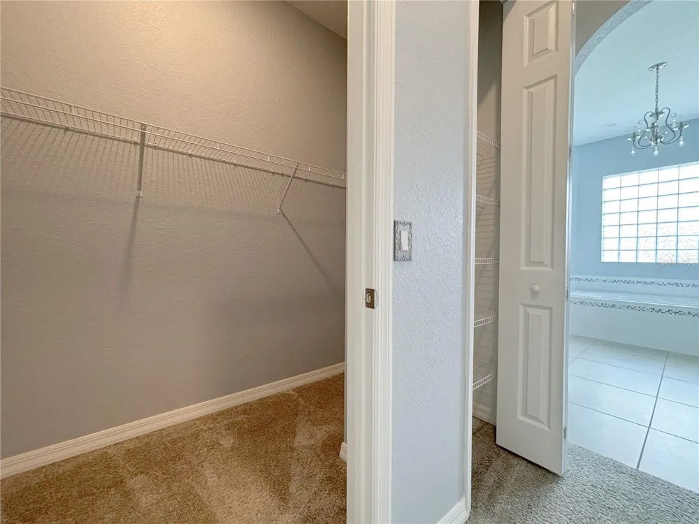 1124 SAWGRASS DRIVE Winter Haven, FL 33884