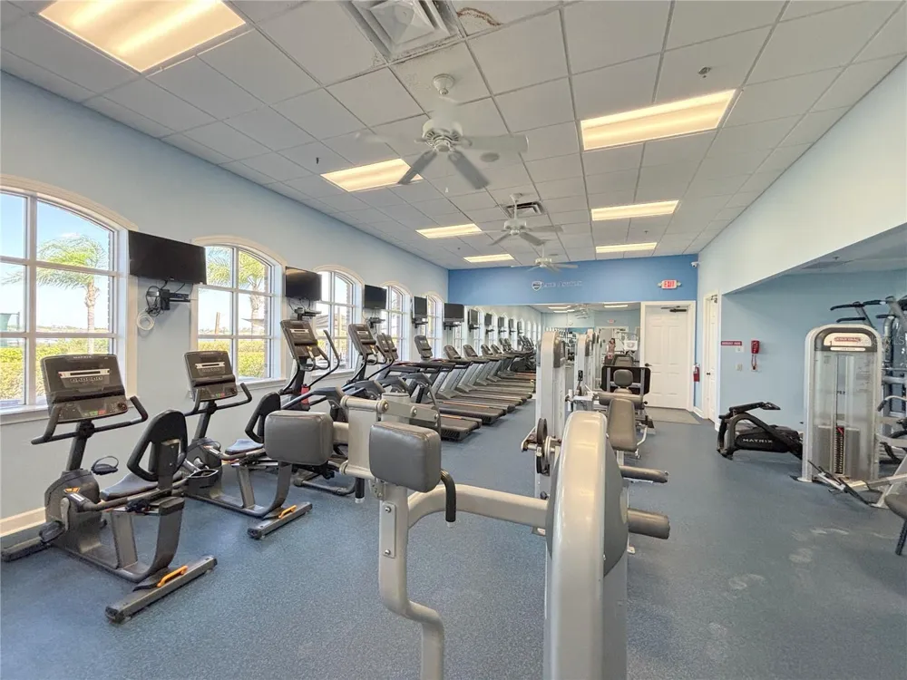 1124 SAWGRASS DRIVE Winter Haven, FL 33884