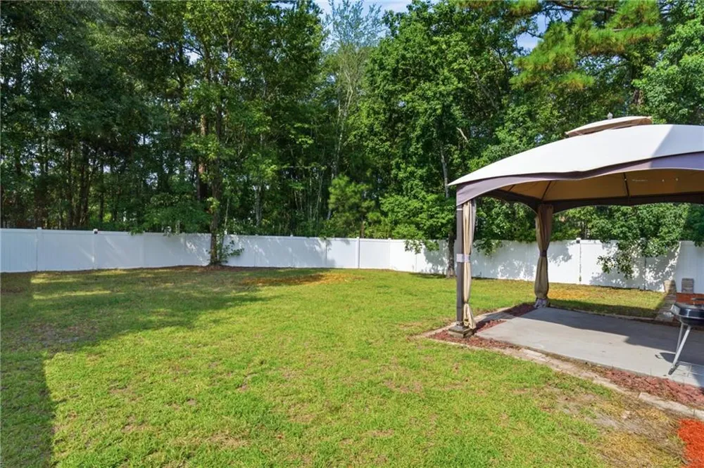 1277 Peacock Trail Hinesville, GA 31313